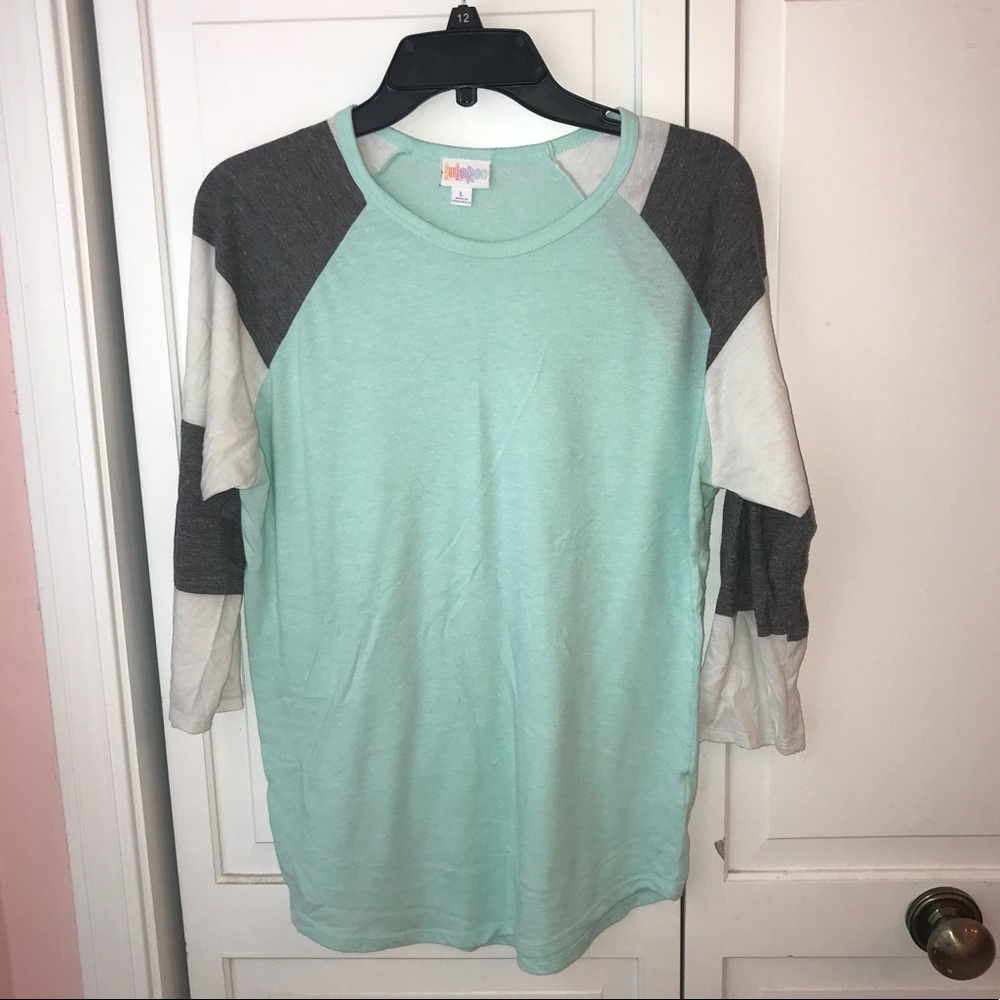 Lularoe Mint Randy tee
